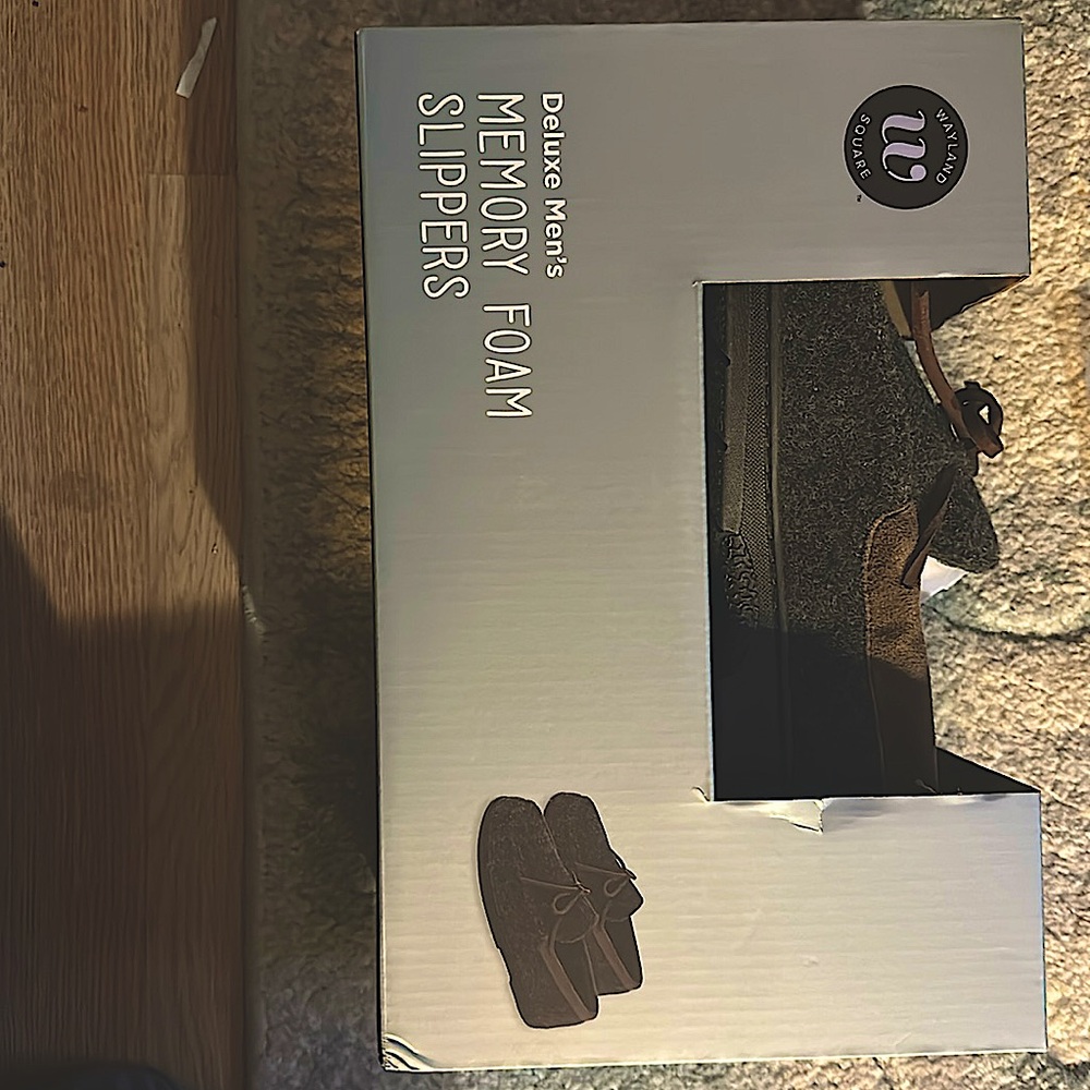 Deluxe Memory Foam Slipperss